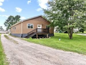 MLS #20251028882 img 0