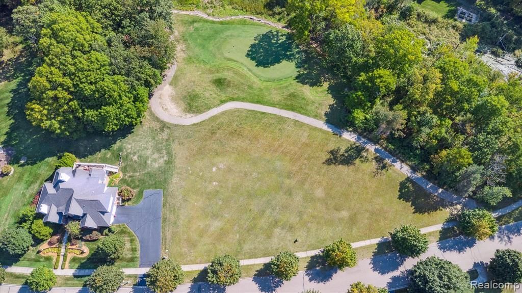 MLS #20251044147 img 0