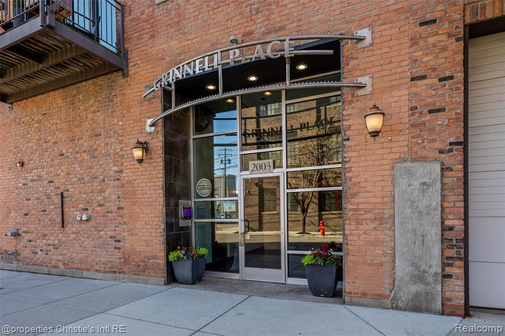 MLS #20251048380 img 0