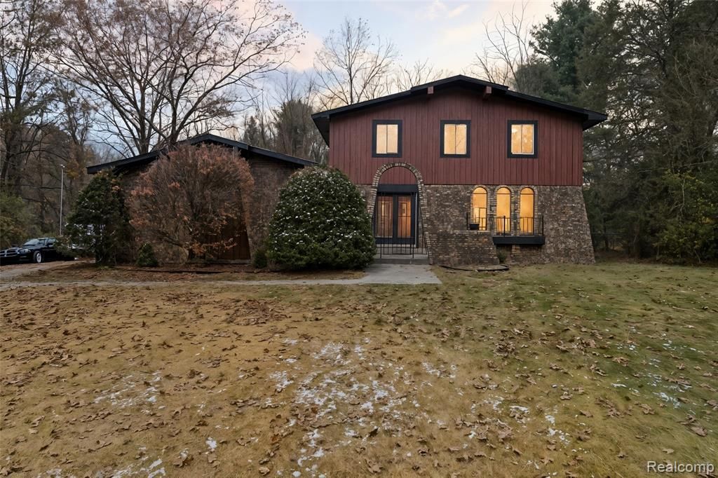 MLS #20251054354 img 0