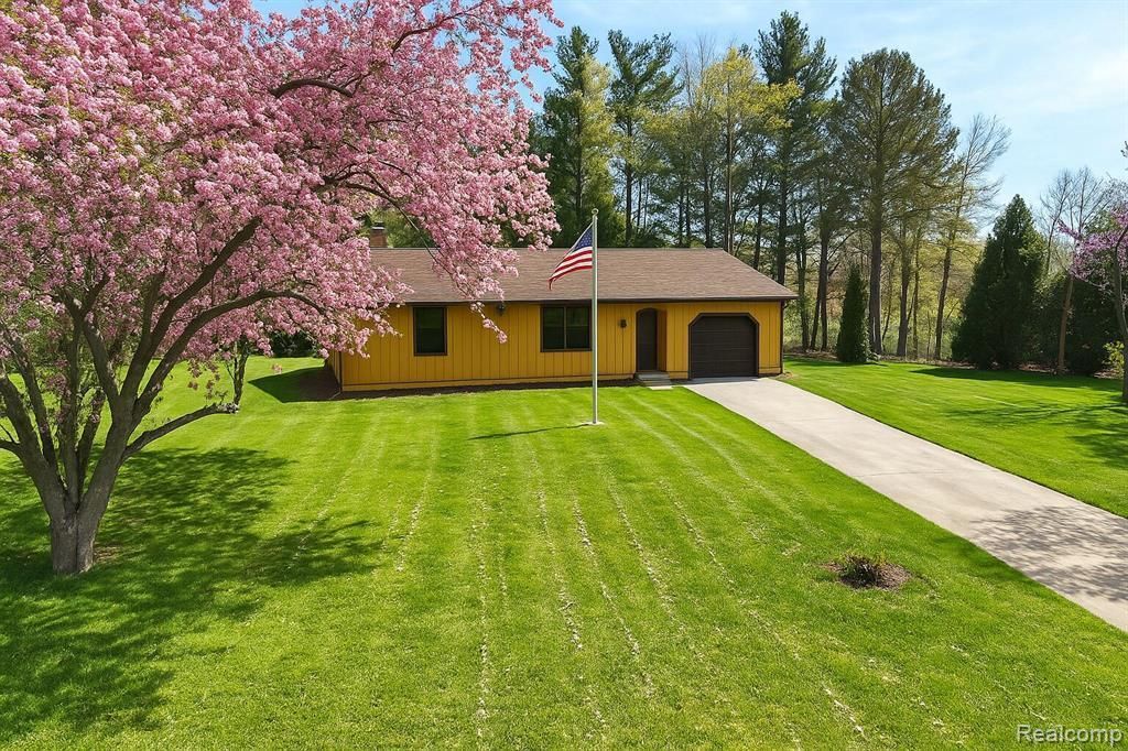 MLS #20261002570 img 0