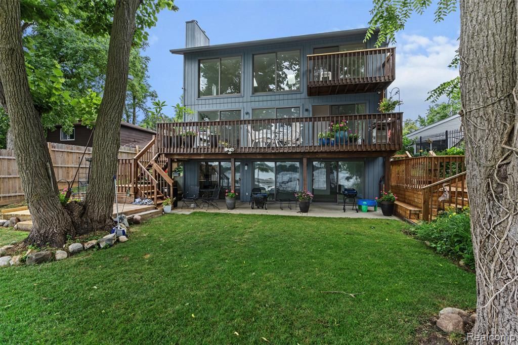 MLS #20261006455 img 0