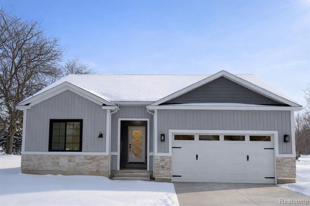 MLS #20261007298 img 0