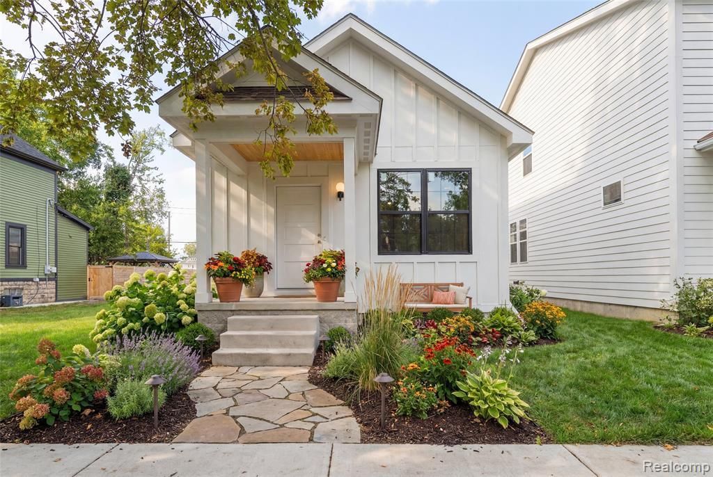 MLS #20261008792 img 0