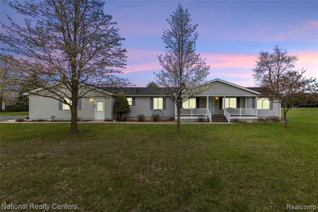 MLS #20261010588 img 0