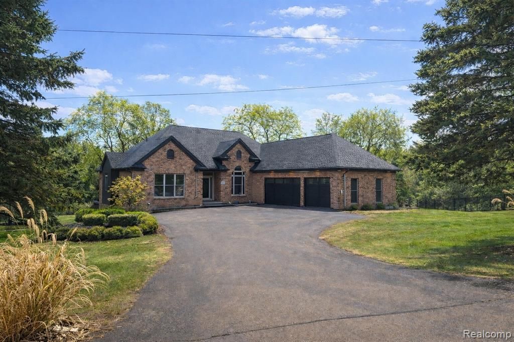 MLS #20261014010 img 0