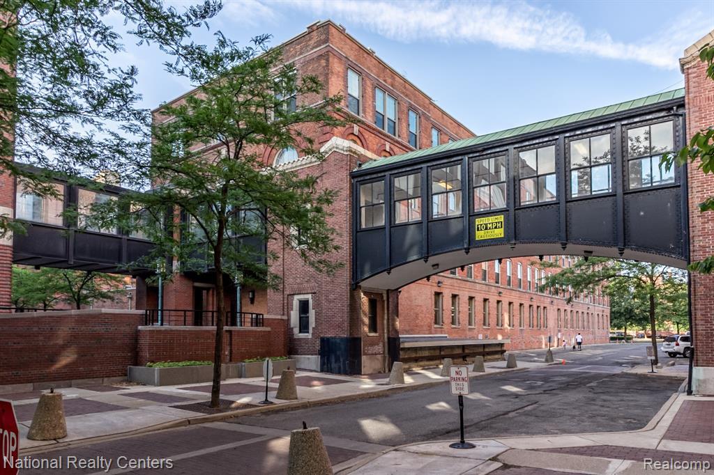 MLS #20261015290 img 0