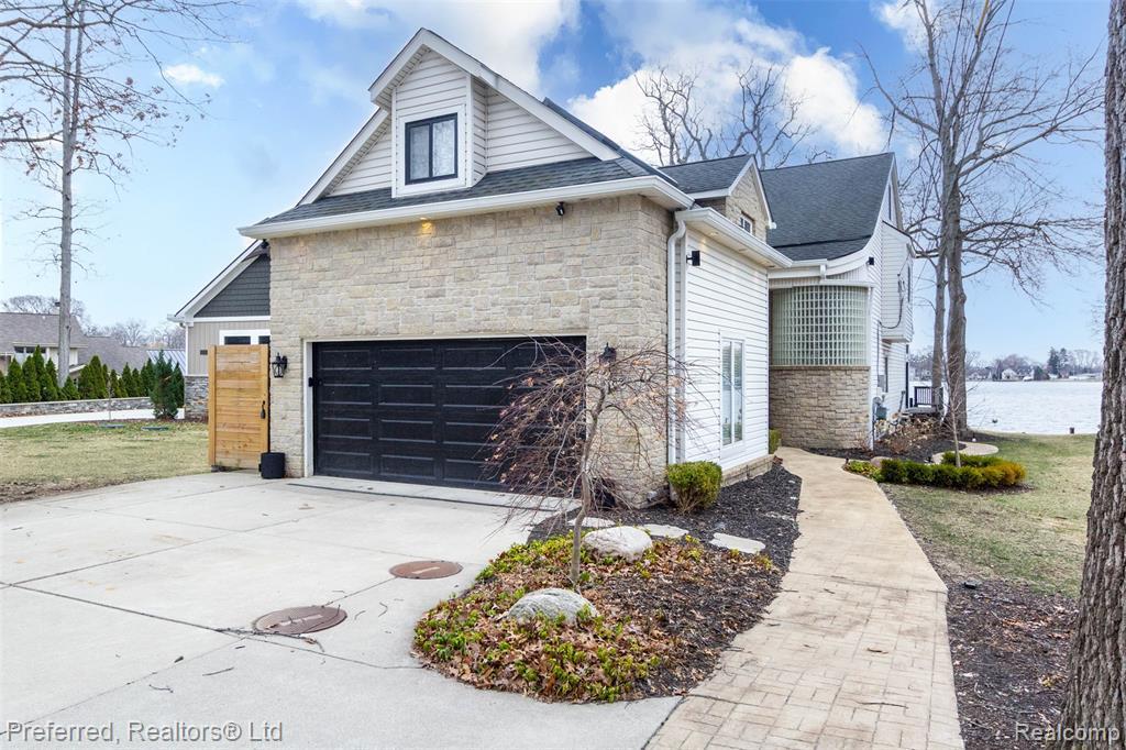 MLS #20261017417 img 0