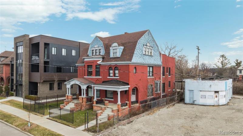 MLS #20261017493 img 0