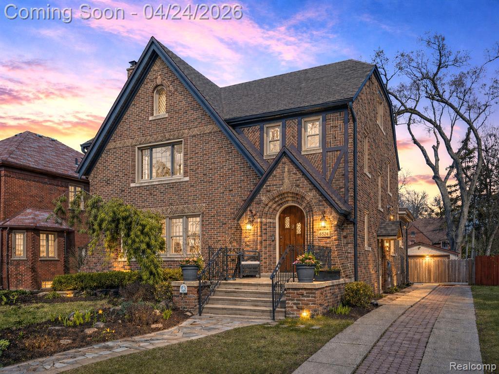 MLS #20261027460 img 0