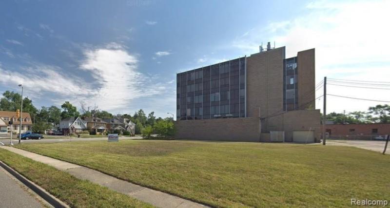 MLS #2220009698 img 0