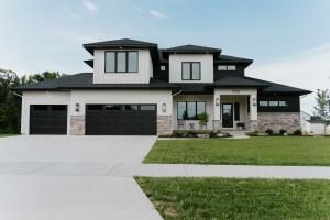 MLS #25013990 img 0