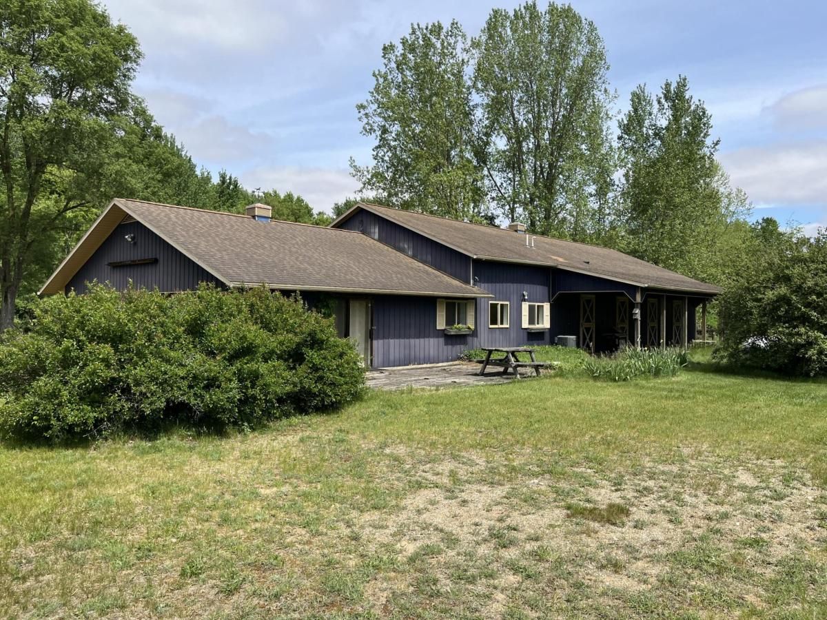 MLS #25022858 img 0