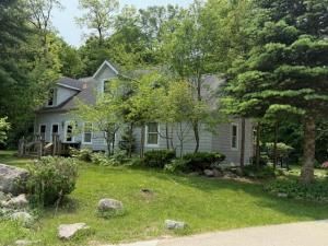 MLS #25025816 img 0