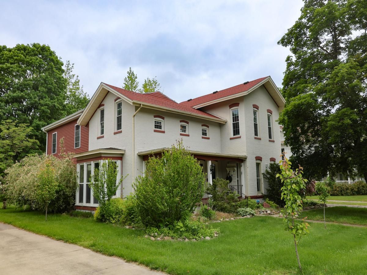 MLS #25029515 img 0