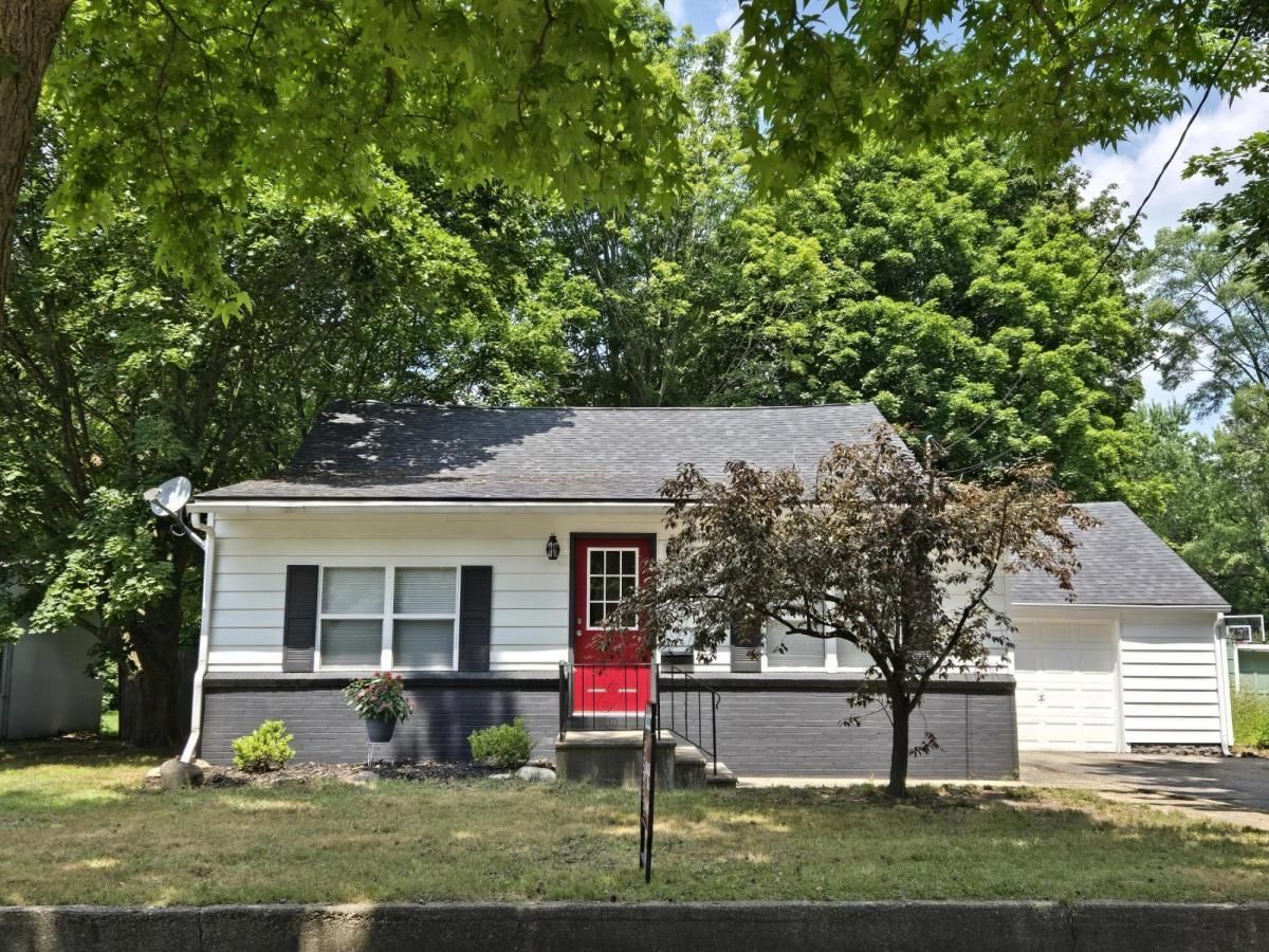 MLS #25038495 img 0