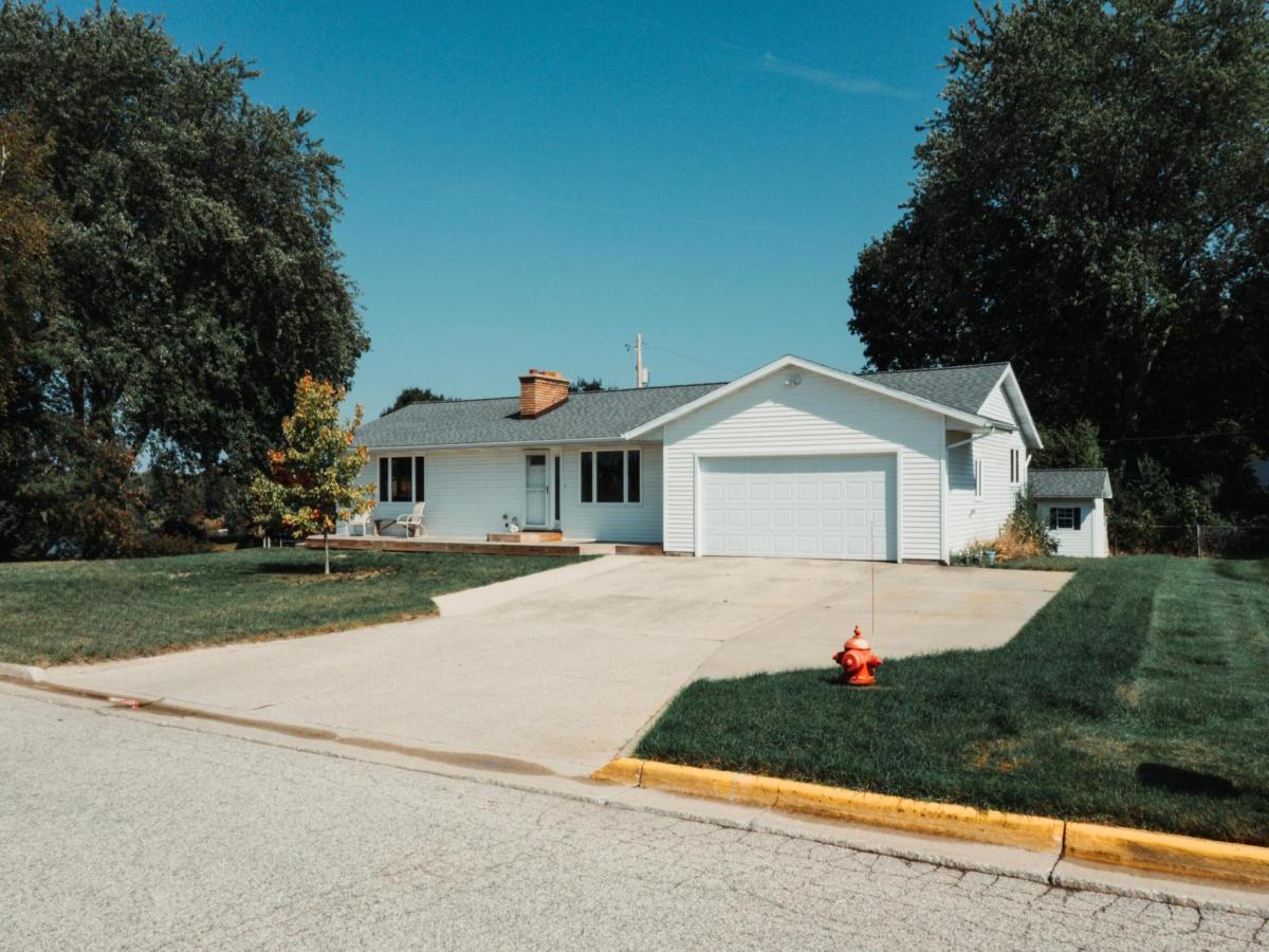 MLS #25048108 img 0