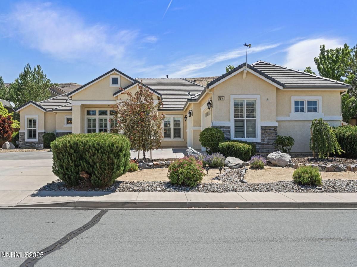 MLS #250051939 img 0