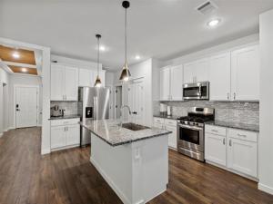 MLS #20729395 img 0