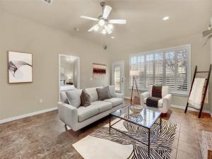 MLS #20742648 img 0