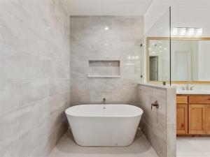 MLS #20821878 img 0