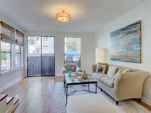 MLS #20826585 img 0