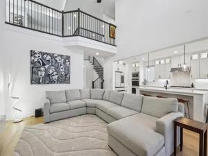 MLS #20850357 img 0