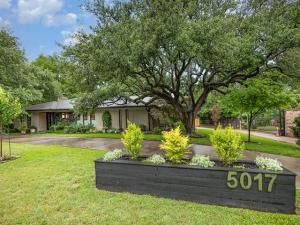 MLS #20850886 img 0