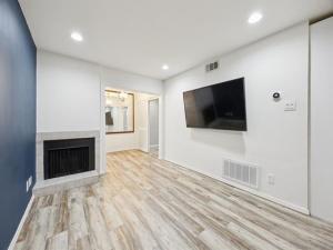 MLS #20853602 img 0