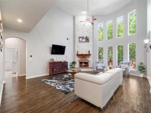 MLS #20883320 img 0