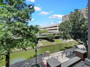 MLS #20885923 img 0