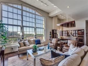 MLS #20895627 img 0