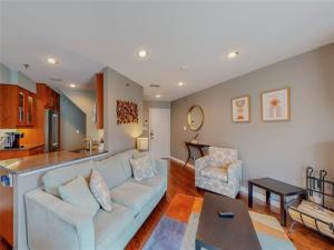 MLS #20914417 img 0