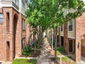 MLS #20916893 img 0