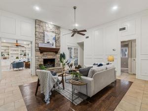 MLS #20923811 img 0