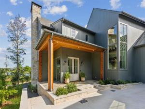 MLS #20941352 img 0