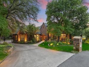 MLS #20944165 img 0