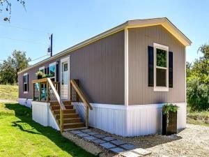 MLS #20952657 img 0