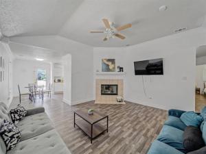 MLS #20953366 img 0