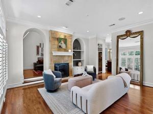 MLS #20963625 img 0