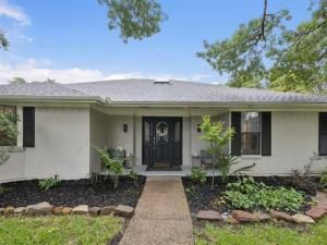 MLS #20968360 img 0