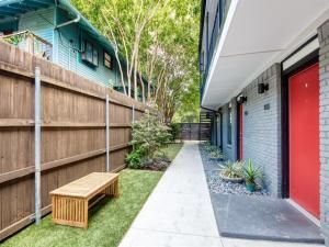 MLS #20973939 img 0