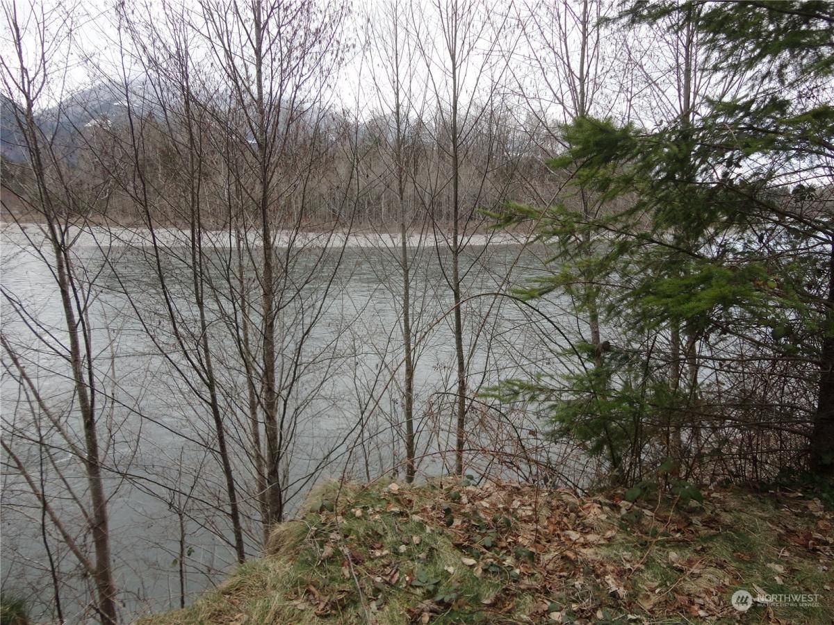 MLS #NWM2226588 img 0