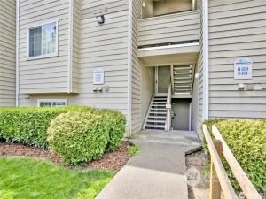 MLS #NWM2246366 img 0