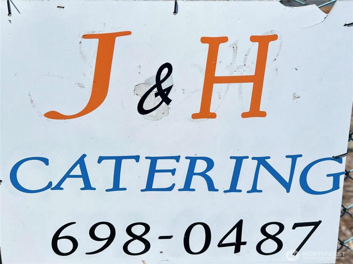 MLS #NWM2301235 img 0