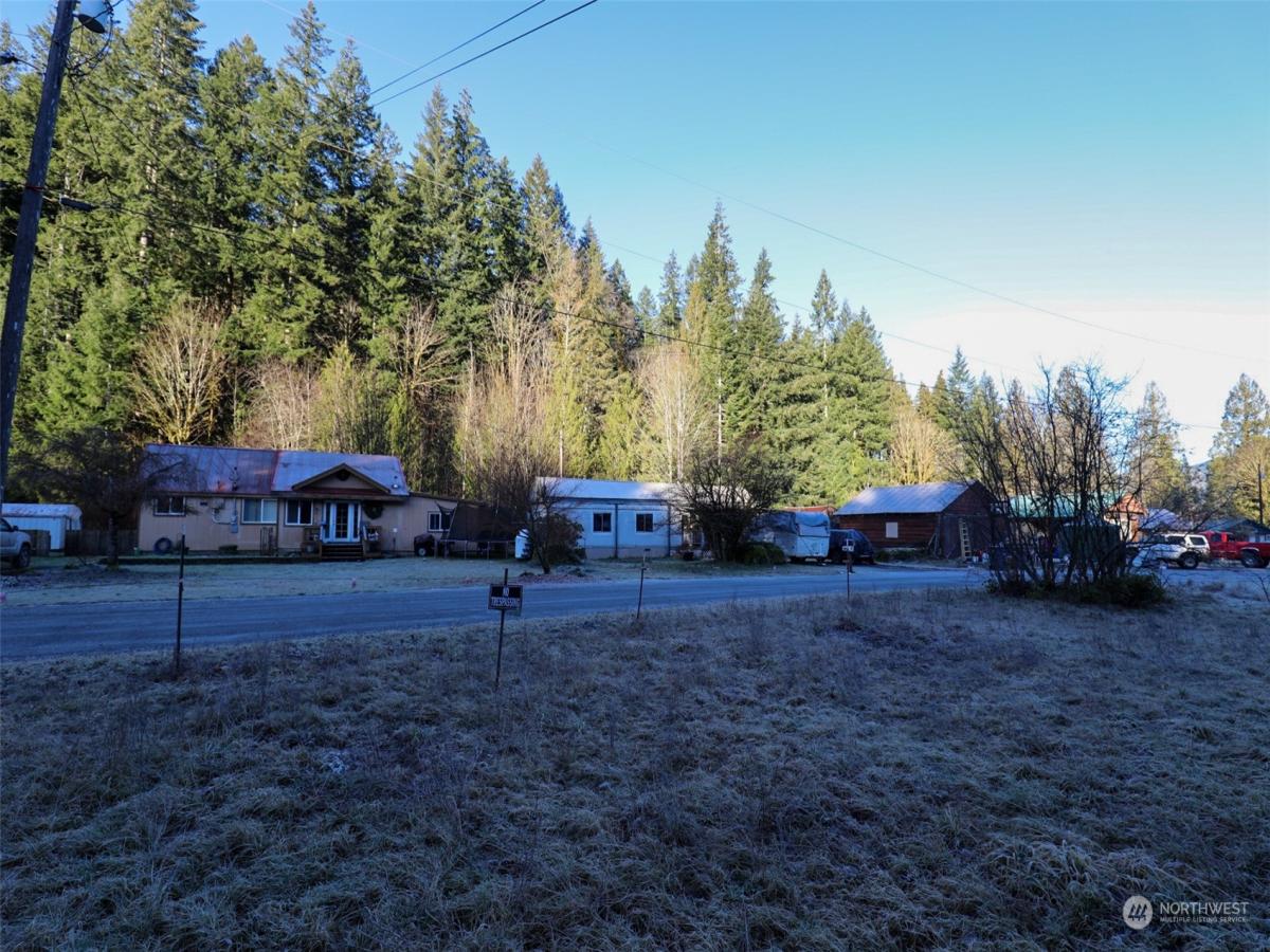 MLS #NWM2323970 img 0