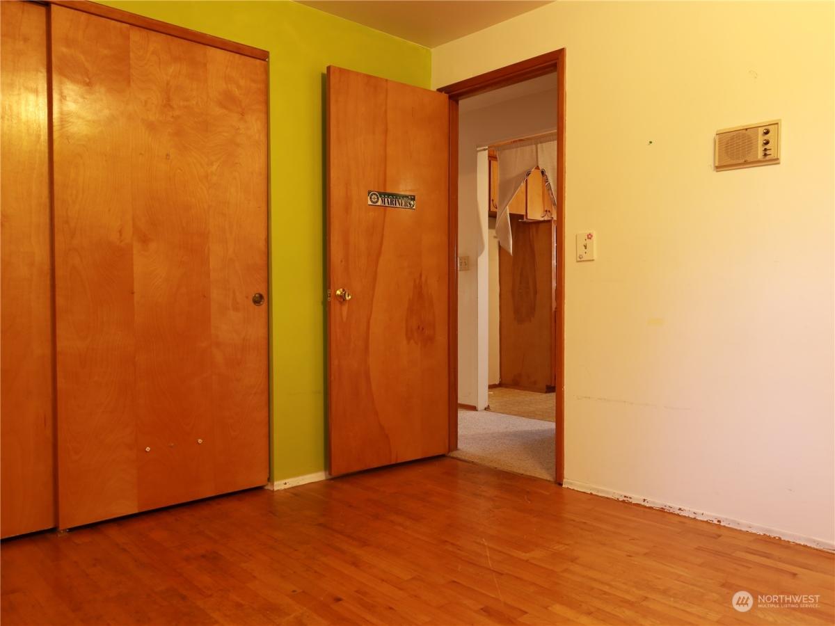 MLS #NWM2326716 img 0