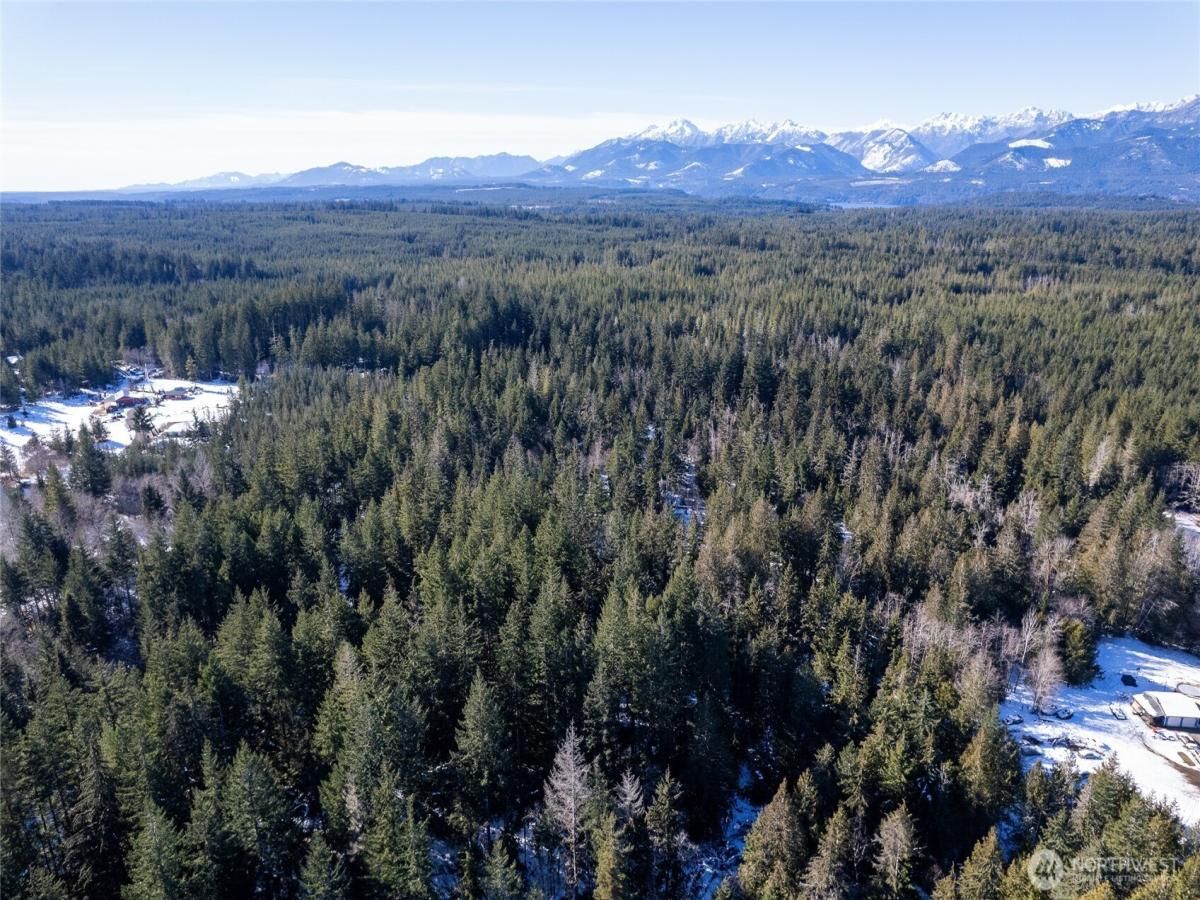 MLS #NWM2332459 img 0