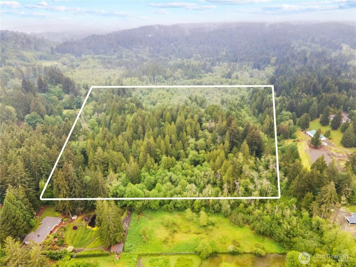 MLS #NWM2339685 img 0