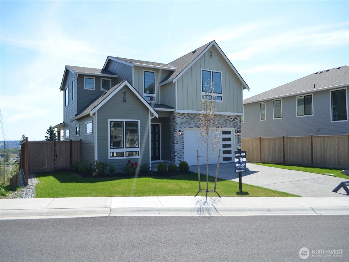 MLS #NWM2343285 img 0